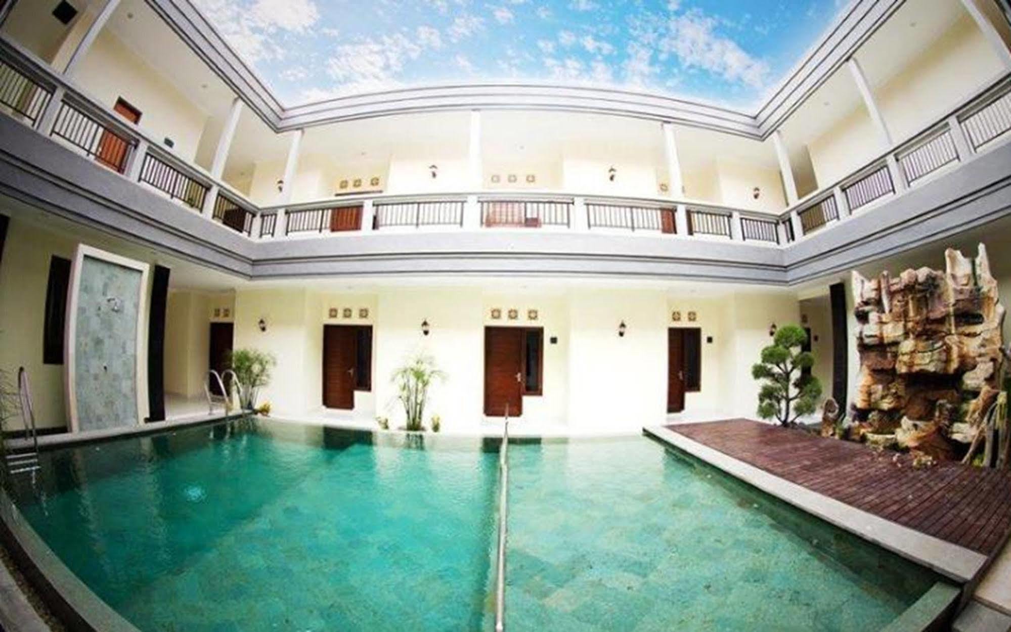Teges Inn Kuta Kuta Lombok Exterior foto